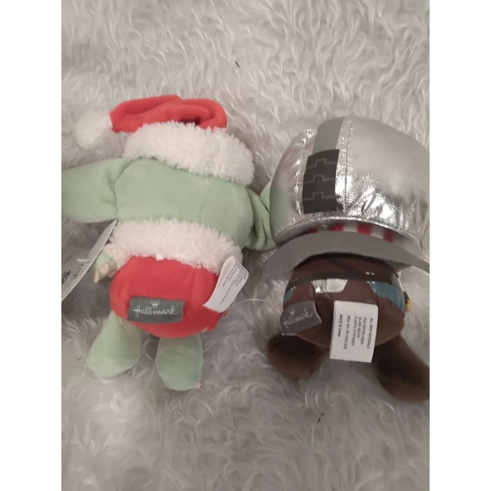 Hallmark Star Wars Mandalorian‎ and Grogu Holiday  Plush Set Christmas